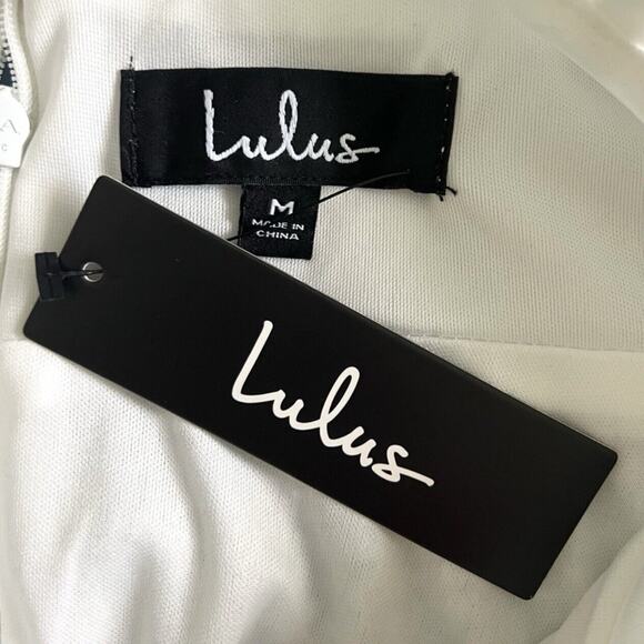 NWT Lulu’s Vision of Elegance White Sequin Pleated Mini Dress - Picture 9 of 10